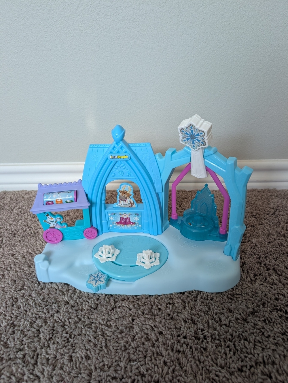 Fisher Price Little People Frozen Arendelle Winter Wonderland